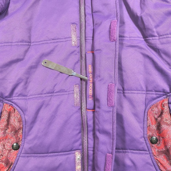 686 Snowboard Jacket Women Medium infiDRY Breathable Waterproof Paisley Fur - Picture 9 of 16